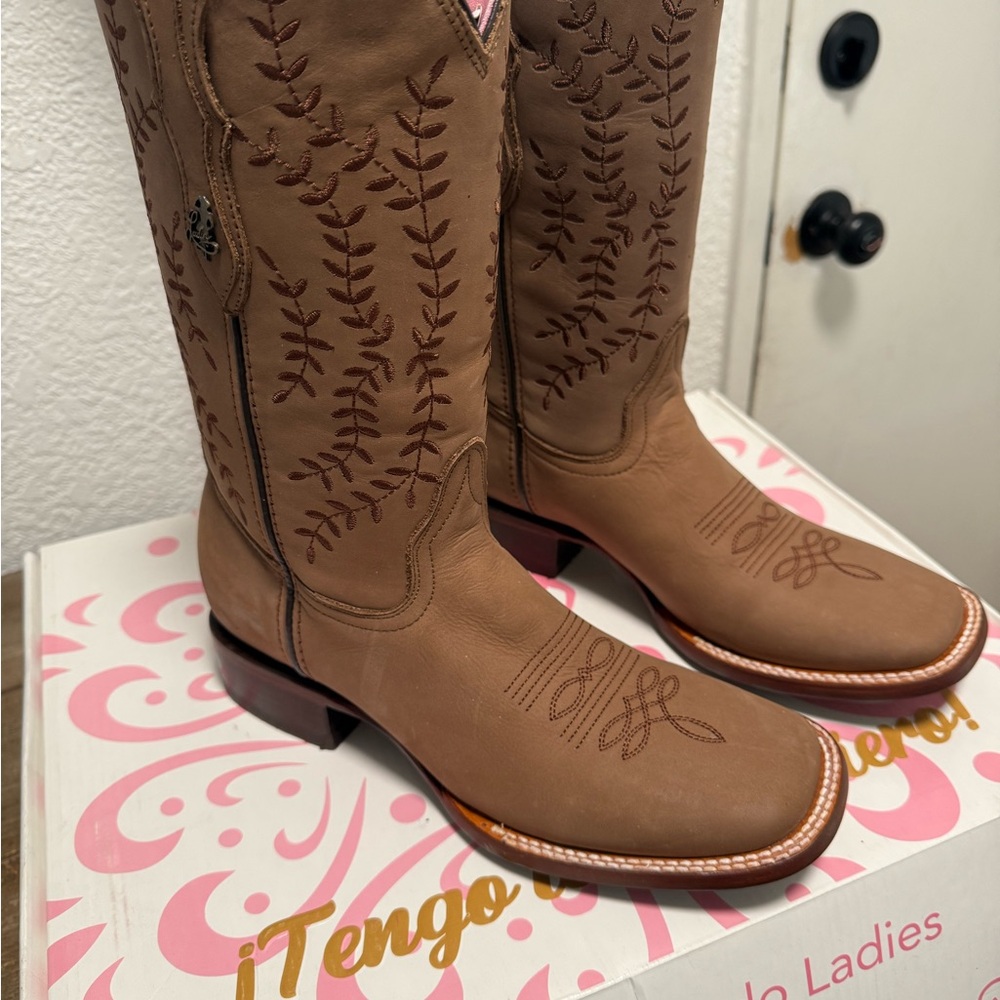 Tengo Brown Western Boots